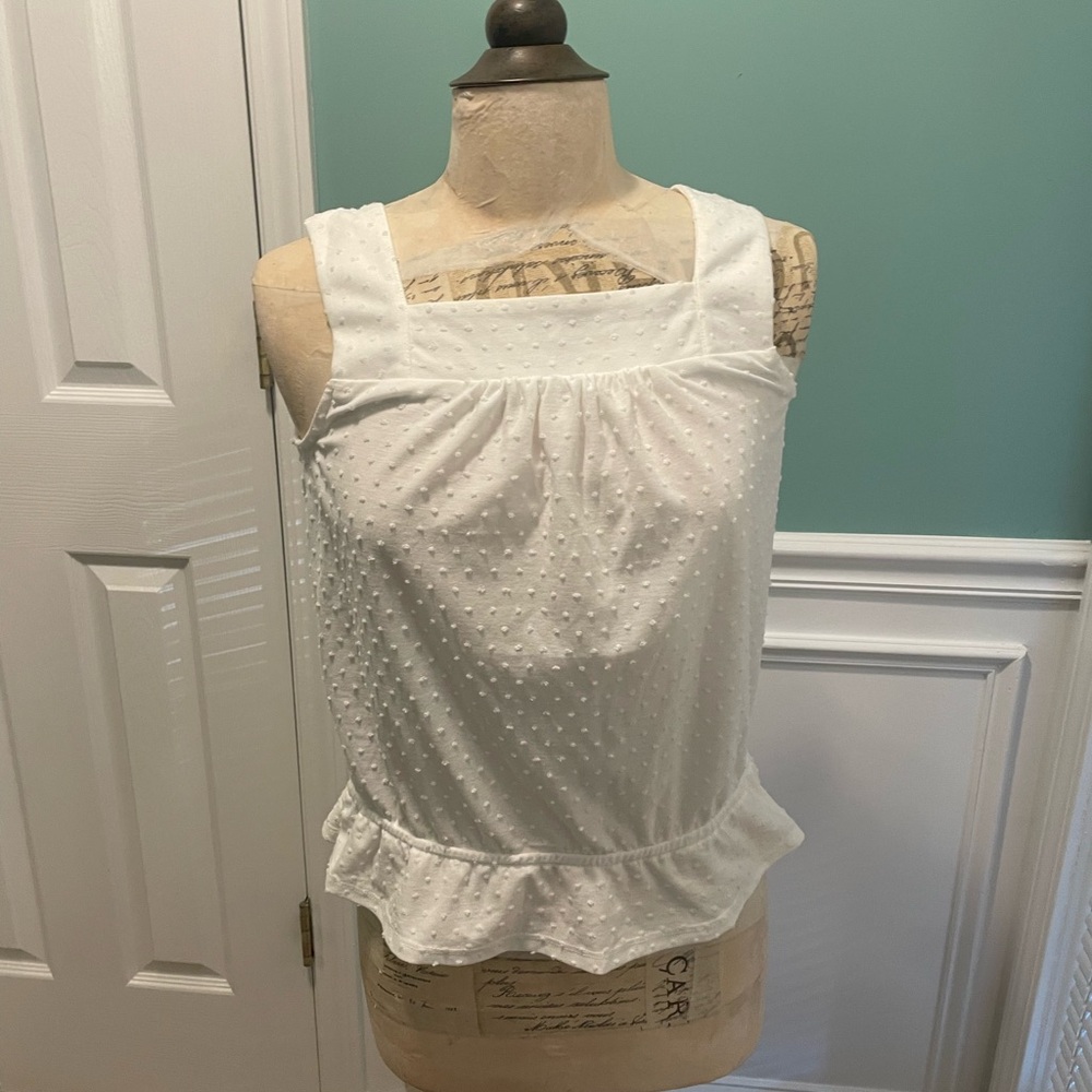 LUXOLOGY White Swiss Dot Sleeveless Blouse Small